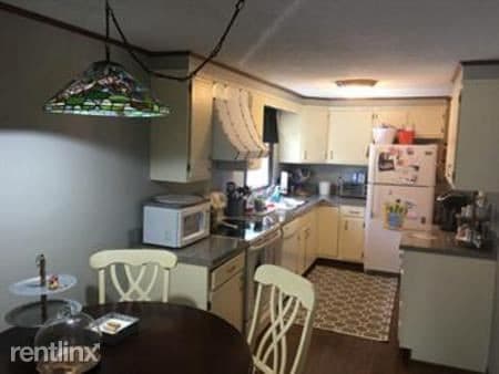 Building Photo - 2 br, 1 bath House - 54 Maplewood Ave Unit B