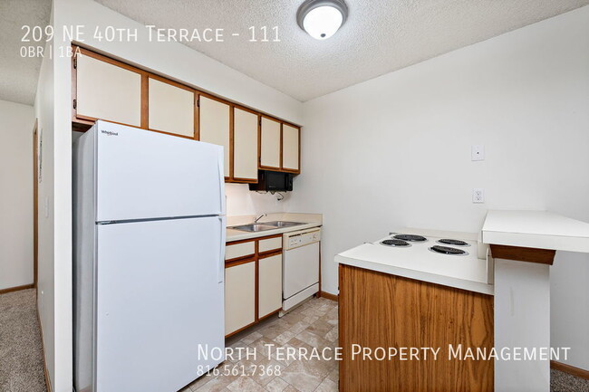 Building Photo - Great Studio Near Midtown KC with W/D in Unit