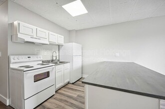 Building Photo - 1551 Bryden Rd