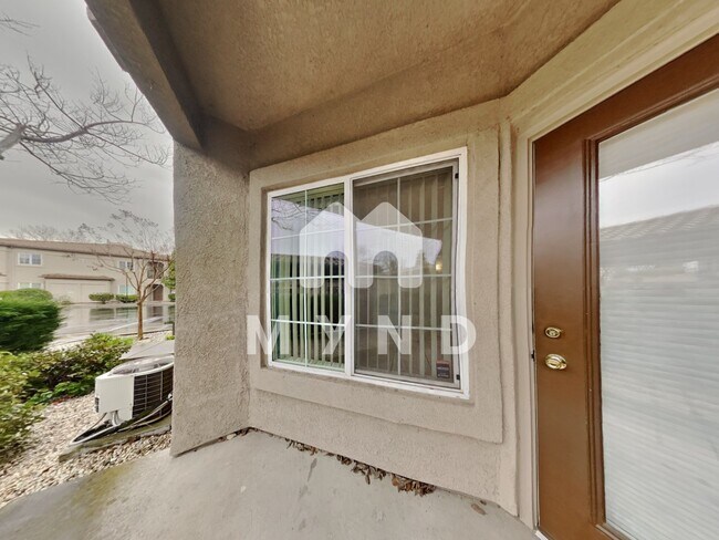 Building Photo - 4200 E Commerce Way Apt 812