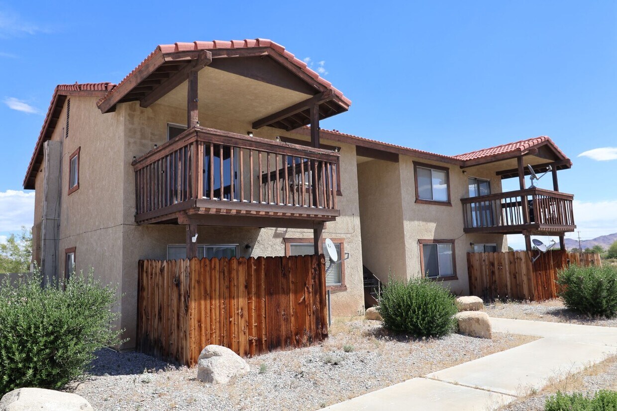 1332 N El Prado St Unit 1332 N El Prado St C, Ridgecrest, CA 93555