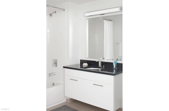 Building Photo - 1 br, 1 bath  - 89 Seaport Blvd Unit 101