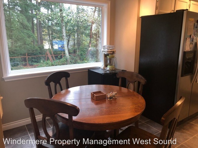 Building Photo - 3 br, 2.5 bath House - 4683 Thielbar Lane NW