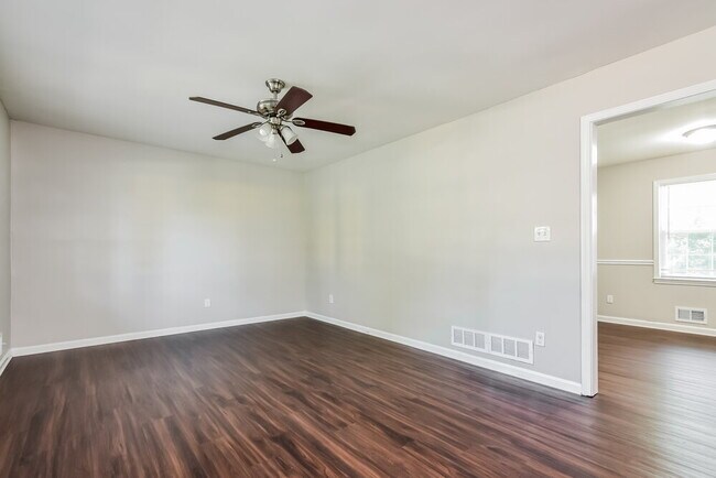 Foto del edificio - 4232 Newcomb Rd