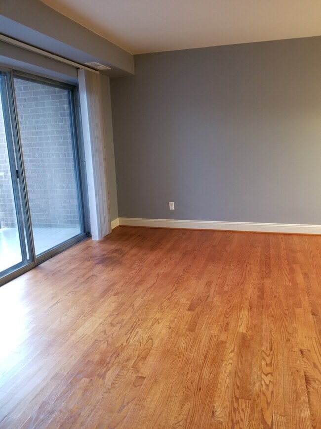 Foto del edificio - 1931 N Cleveland St