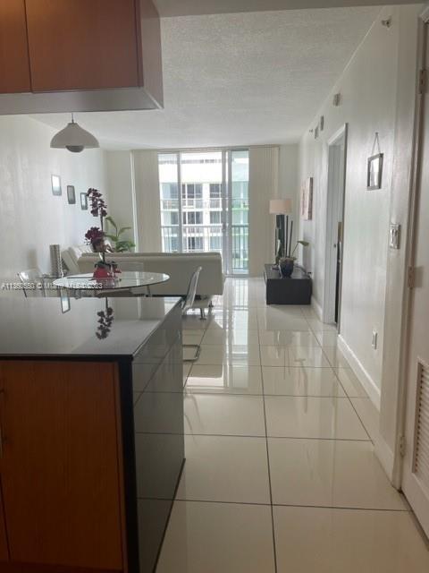 Building Photo - 1717 N Bayshore Dr
