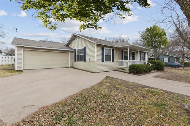 Foto del edificio - 416 N Oak St