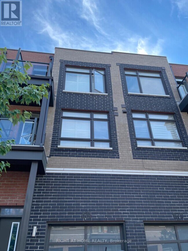 Building Photo - 274 Dalhousie St