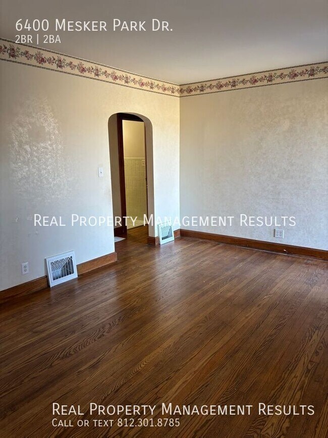 Foto del edificio - 6400 Mesker Park Dr