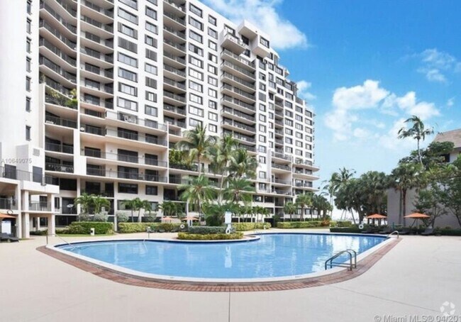 Building Photo - 540 Brickell Key Dr