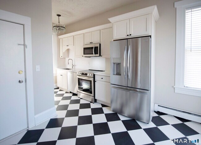 Foto del edificio - 214 Broadway