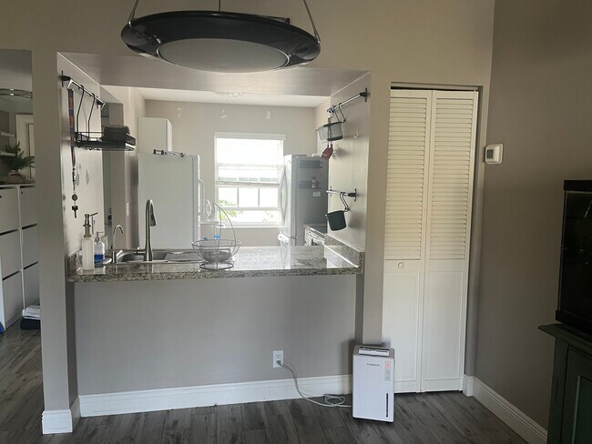 Foto del edificio - 1035 Lake Shore Dr