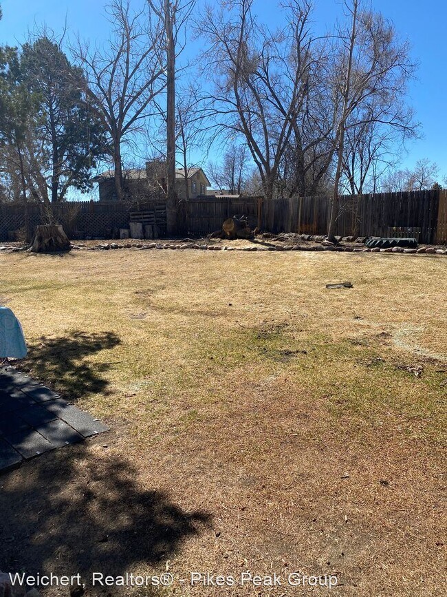 Building Photo - 5 br, 2 bath House - 4169 Hollow Road