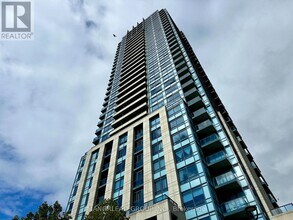Building Photo - 181 Wynford Dr