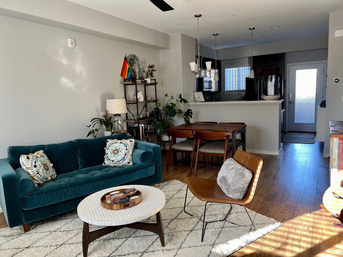 Primary Photo - Phenomenal 3-Bed, 3.5-Bath Townhome in Lon...