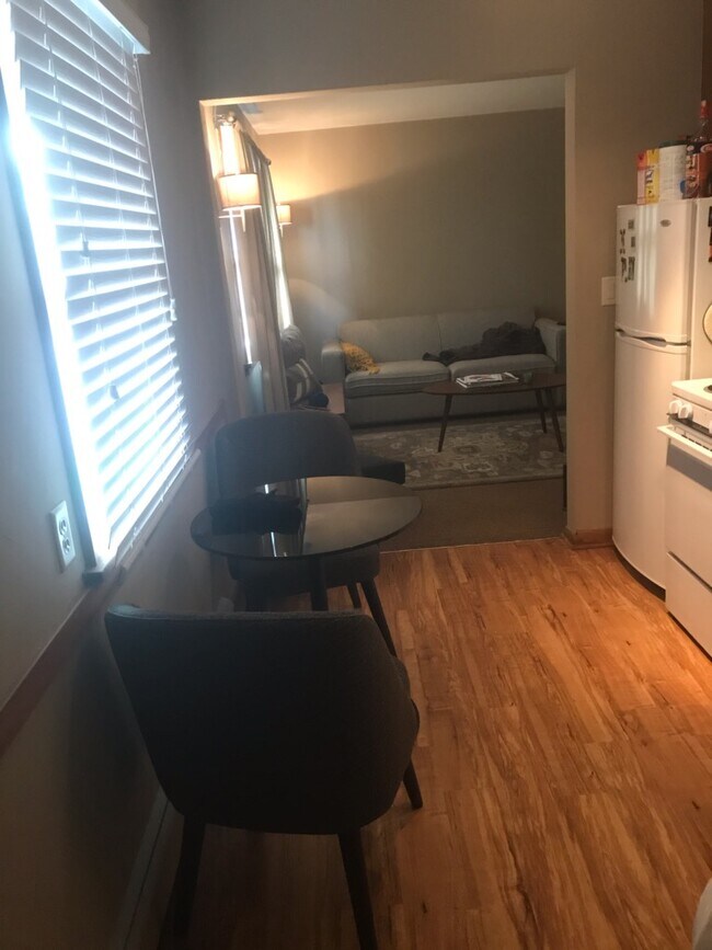 Foto del edificio - 6737 Pleasant Ave