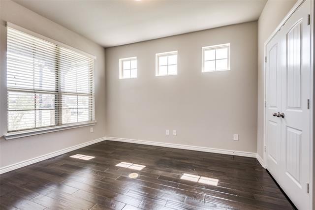 Building Photo - 1124 Lake Cypress Ln