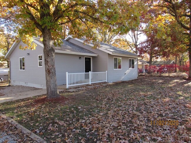 Building Photo - 3 bedroom house in Osage Beach