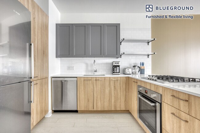 Foto del edificio - 1035 W Van Buren St