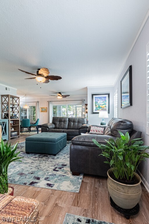 Foto del edificio - 2132 Tama Cir