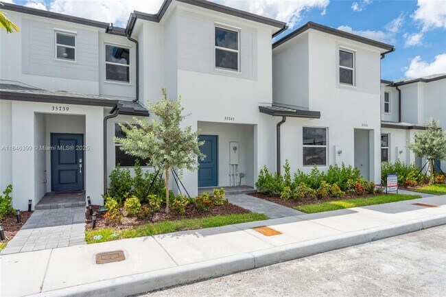 Building Photo - 35745 SW 178th Ave