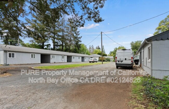 Foto del edificio - 530 Talmage Rd