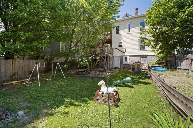 Building Photo - 108 Dartmouth St
