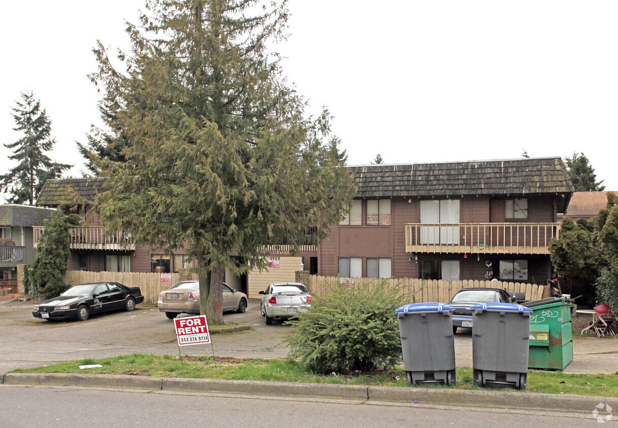 Primary Photo - Twin Cedar Apartments