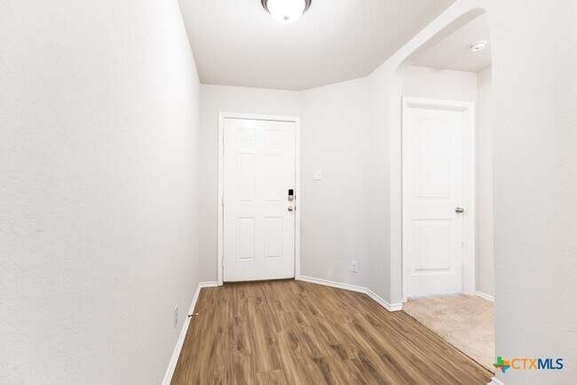 Building Photo - 8221 Lazy Brook