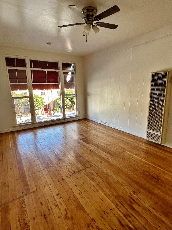 Foto del edificio - 1781 Orchid Ave