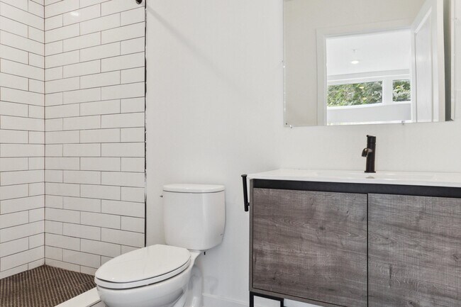 Foto del edificio - 1514 Master St