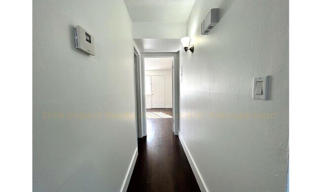 Foto del edificio - 301 W Helen St
