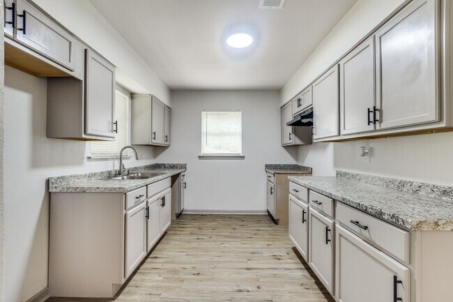 Foto del edificio - 676 Pine St