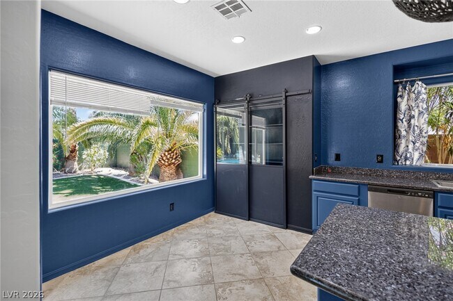 Foto del edificio - 8606 Kennedy Heights Ct