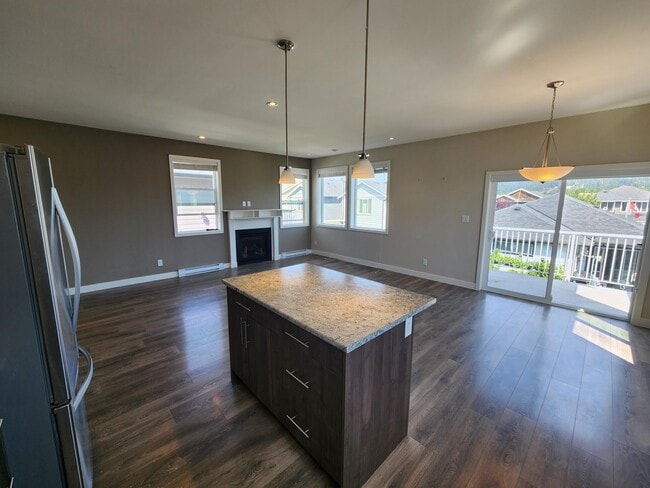 Building Photo - 6605 Steeple Chase