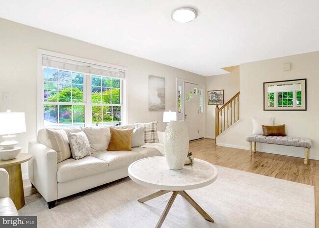 Foto del edificio - 6703 Oak Dr
