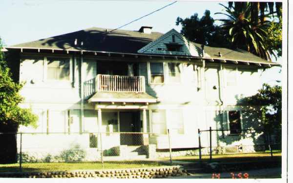 Primary Photo - 481 Lincoln Ave