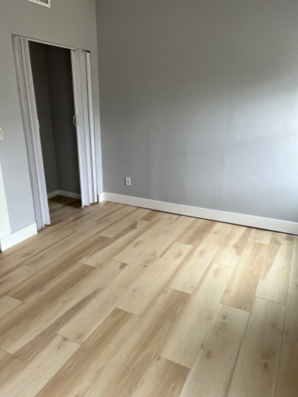 9 Abner St Unit 3rd fl, West Haven, CT 06516 Room for Rent in West