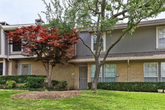 Building Photo - 7608 Woodthrush Dr