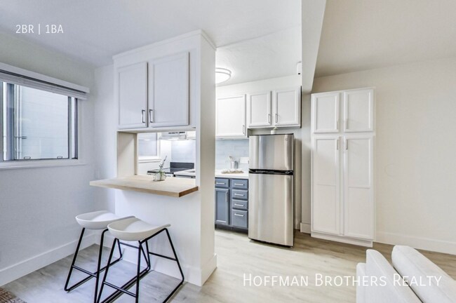Foto del edificio - 1135 E 18th St