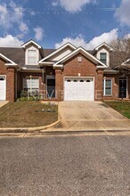 Building Photo - 211 West Dr