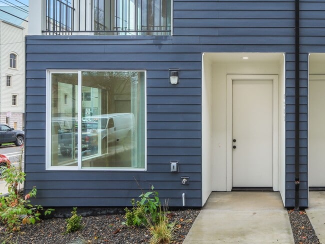 Foto del edificio - Vancouver Townhouses