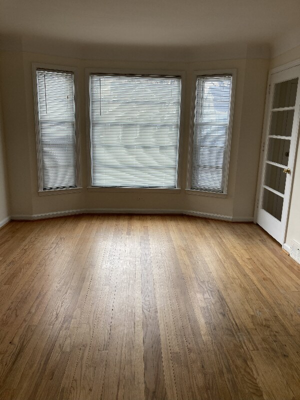 Foto del edificio - 1509 Chapin Ave