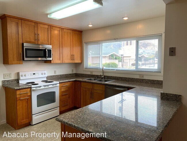 Foto del edificio - 3 br, 1 bath House - 1031 Miller Avenue