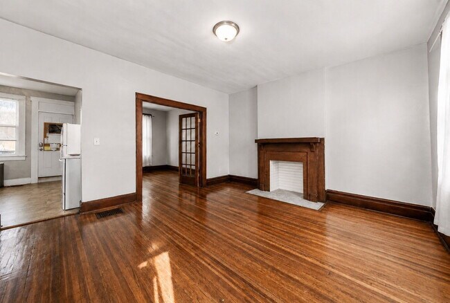 Foto del edificio - 398 E Northwood Ave