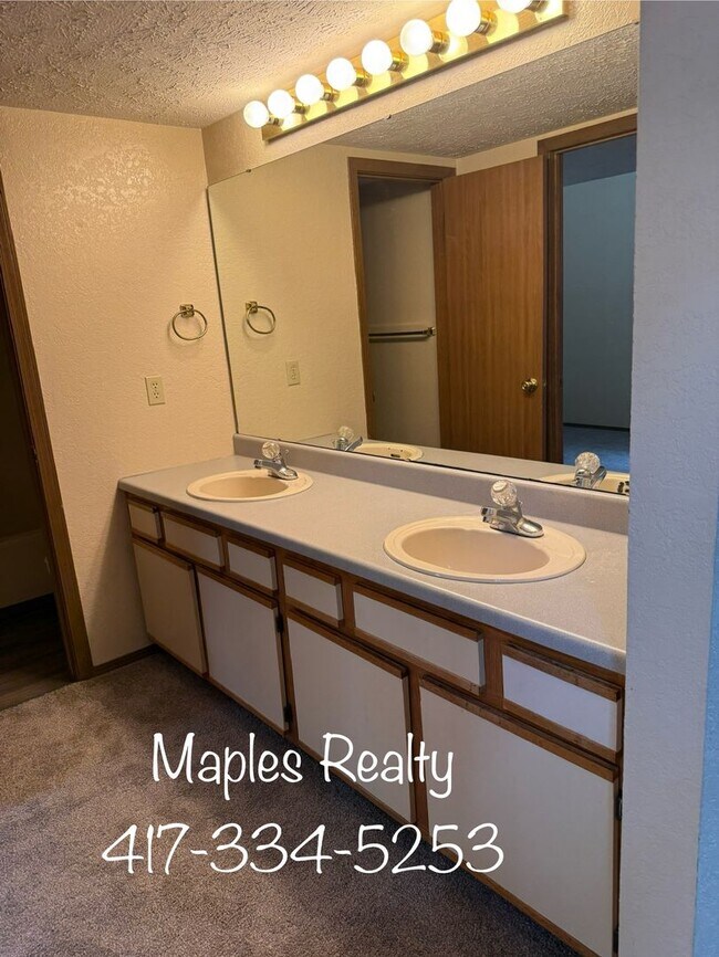 Foto del edificio - 2 bed/2 bath loft style BRANSON condo @ Fa...