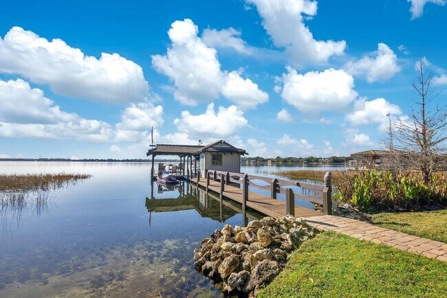 Foto del edificio - 10577 Down Lakeview Cir