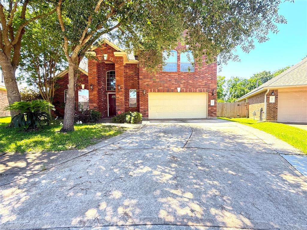 Foto principal - 2927 Meadow Tree Ln