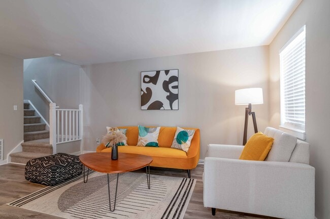 Building Photo - Ellwood Pines