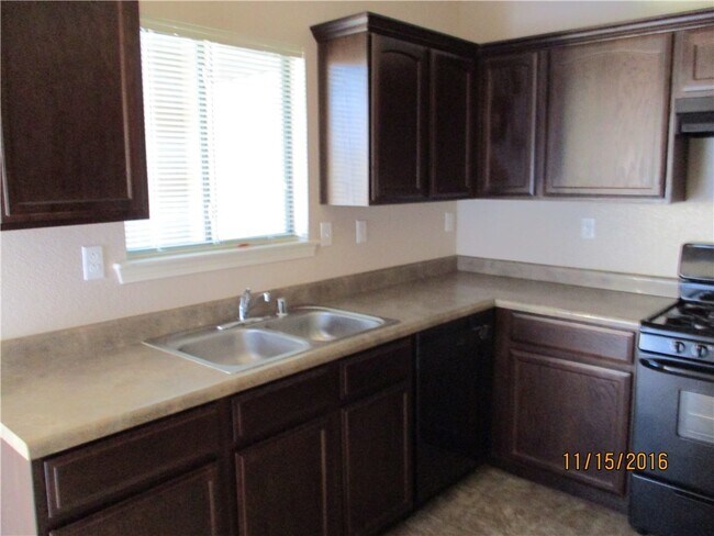 Foto del edificio - 14313 Gil Reyes Dr